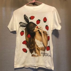 2015 Ariana Grande🍓Honeymoon Tour Concert T-shirt